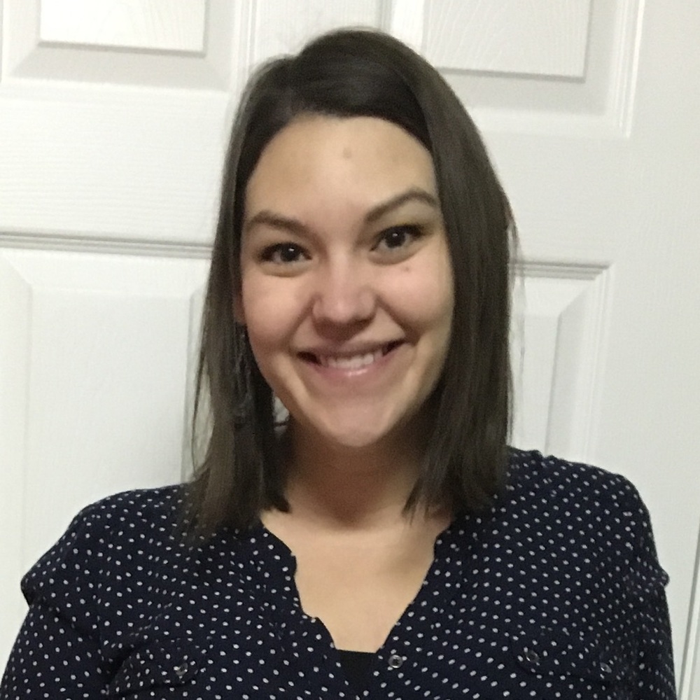 Meet your Posher, Lara